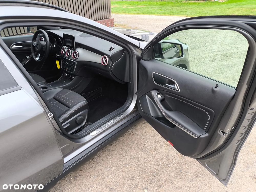 Mercedes-Benz GLA 200 (CDI) d 7G-DCT - 18