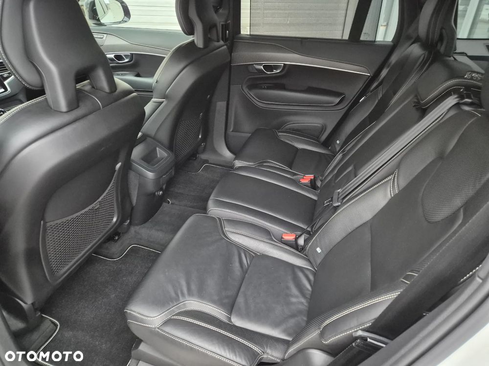 Volvo XC 90 B5 D AWD R-Design - 26