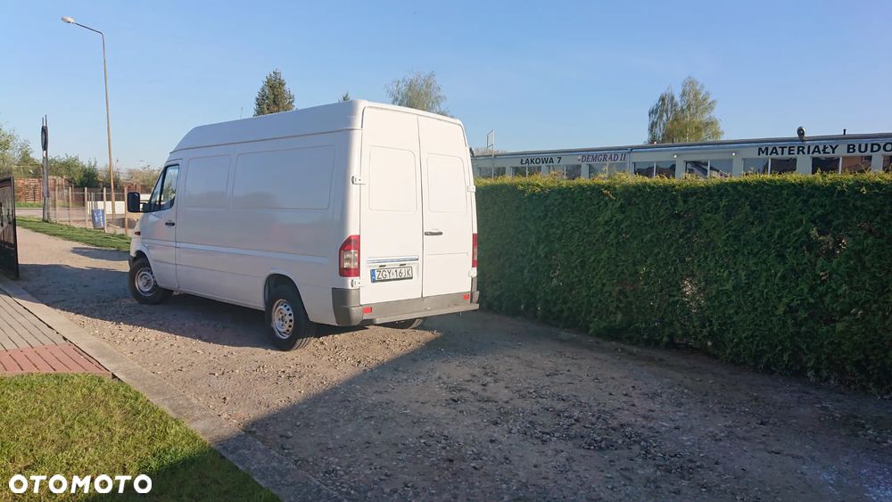 Mercedes-Benz Sprinter - 3