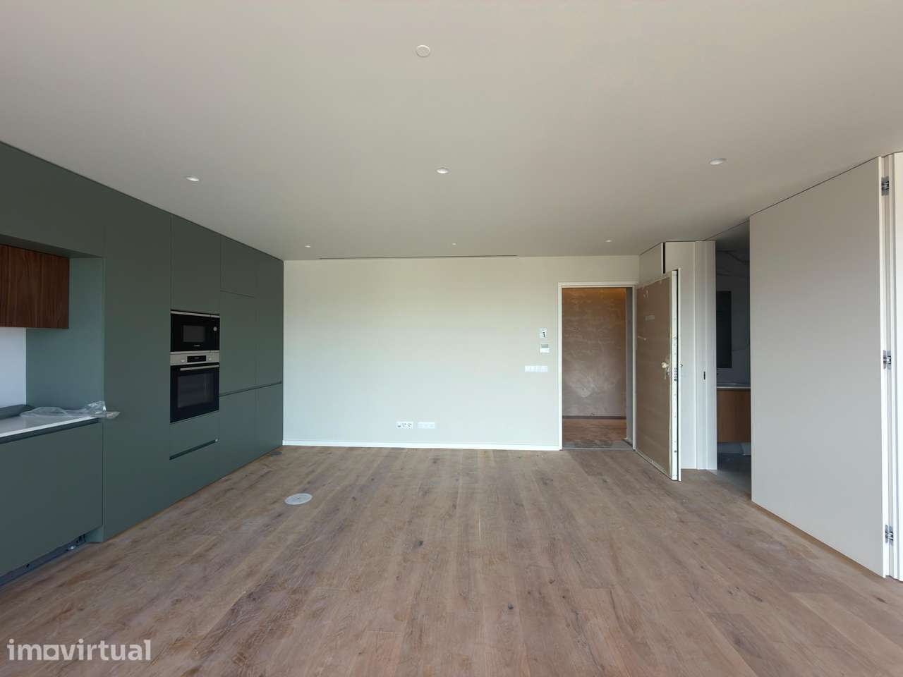 Apartamento T1 Novo c/ Lugar de Garagem em Santa Marinha (VL8) - Grande imagem: 3/12