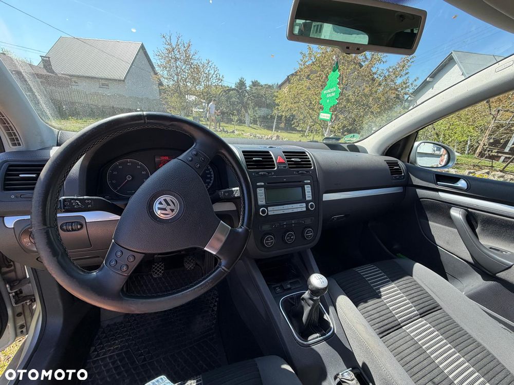 Volkswagen Golf - 13