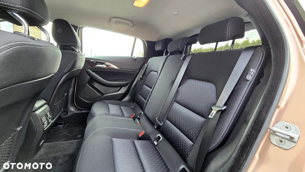 Infiniti Q30 1.6t Business Executive - 30