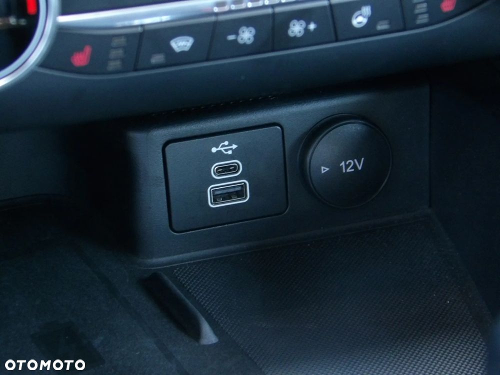 Ford Kuga 1.5 EcoBoost FWD Titanium X - 34
