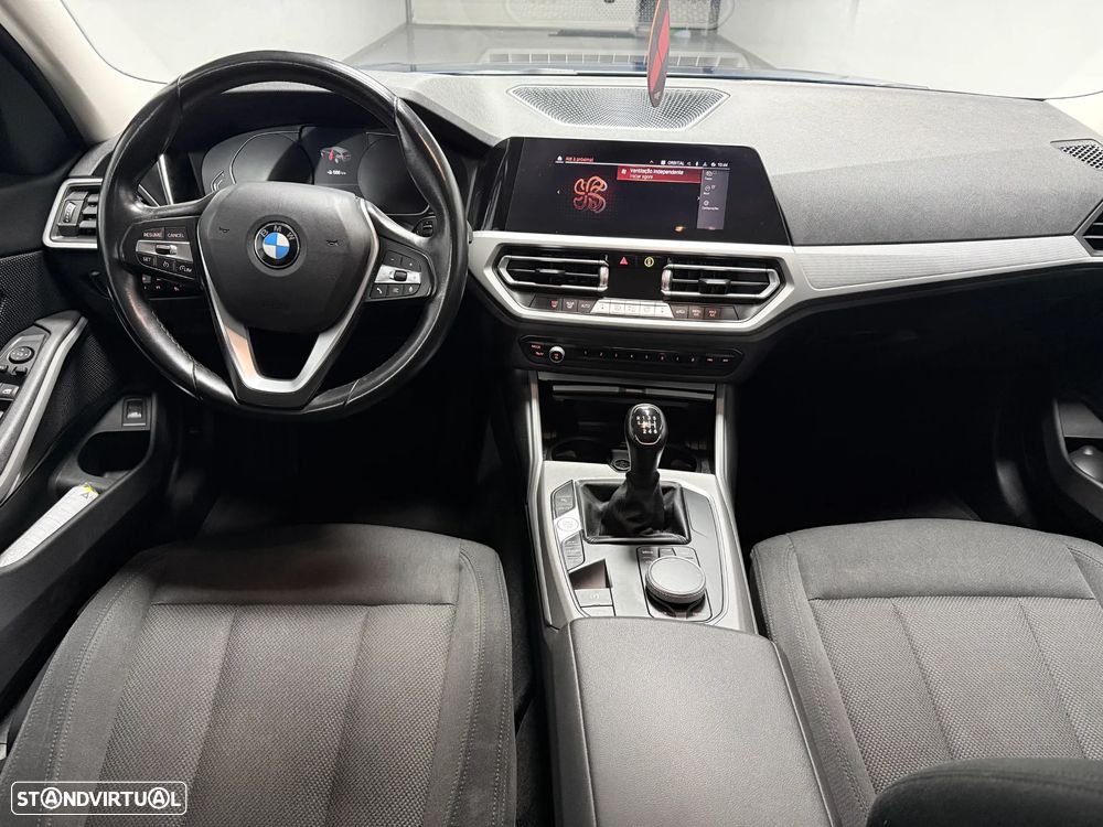 BMW 318 d Advantage - 21