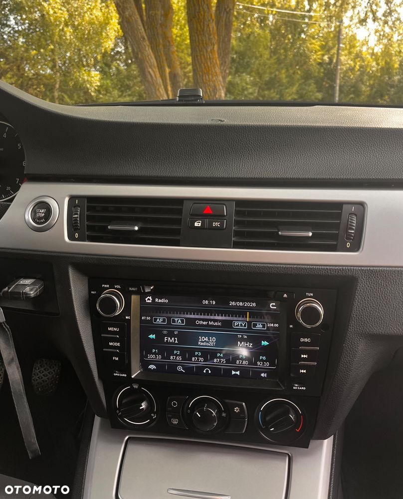 BMW Seria 3 318i - 9