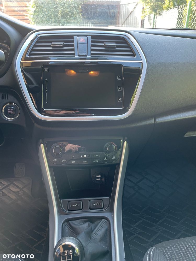 Suzuki SX4 S-Cross 1.0 T Premium - 16