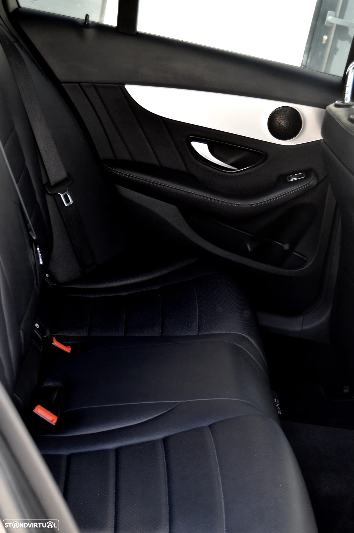 Mercedes-Benz C 300 de AMG Line - 27