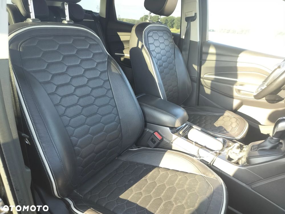 Ford Kuga 2.0 TDCi 4x4 Vignale - 6