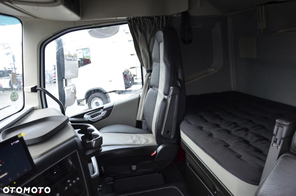Volvo FH 5 XL NEW I-SAVE KLIMA P. FULL LED AIRBAG NAVI WAGA SKÓRY KAMERA DE 4524 - 11