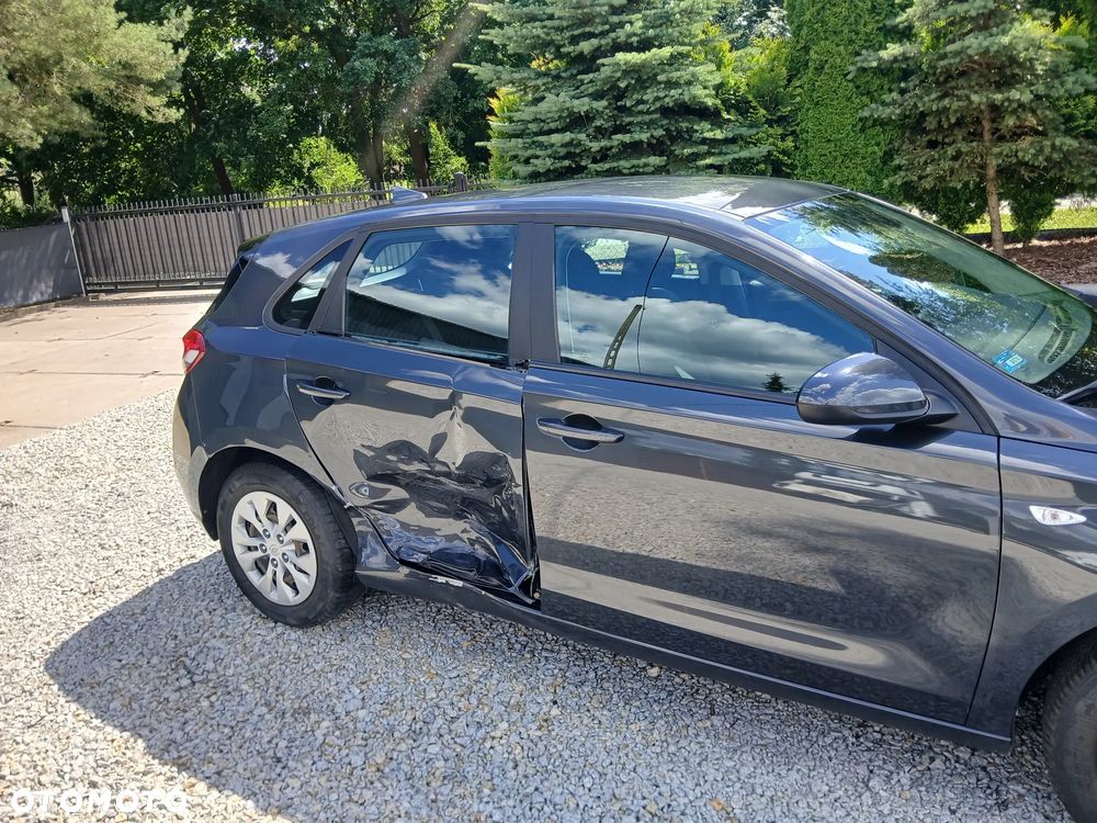 Hyundai i30 1.5 DPI Modern - 13