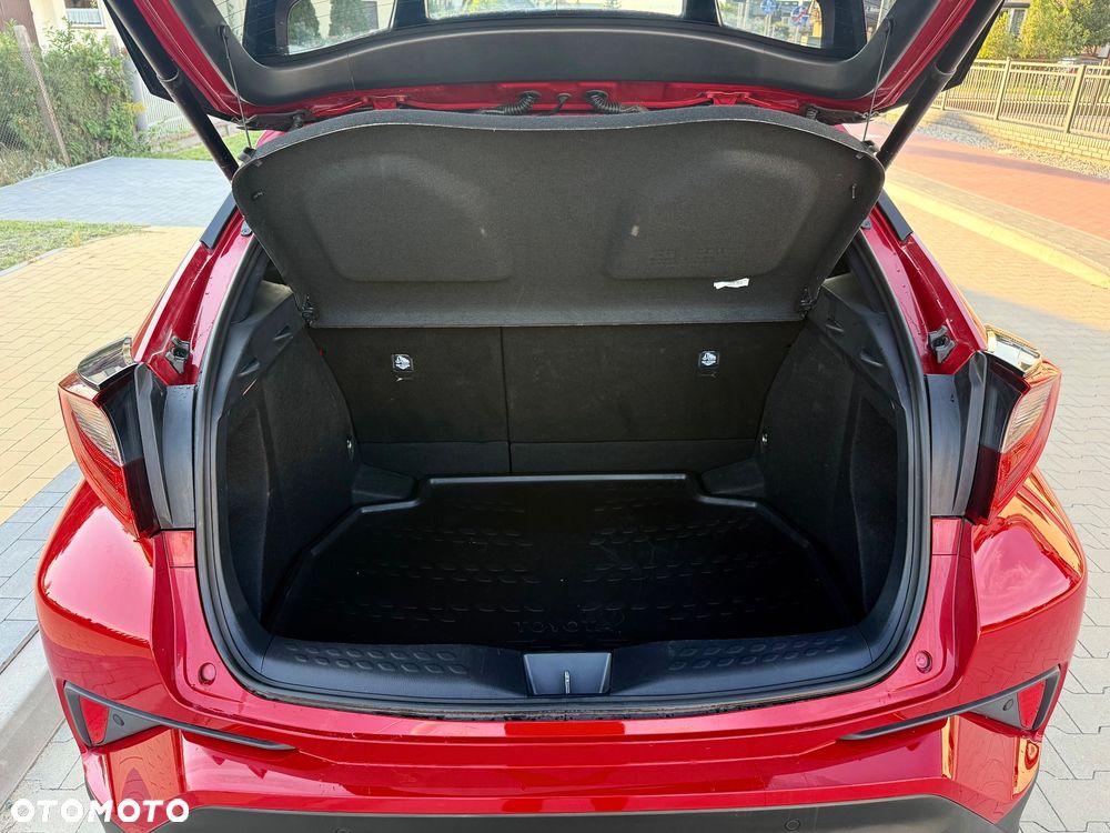 Toyota C-HR - 11