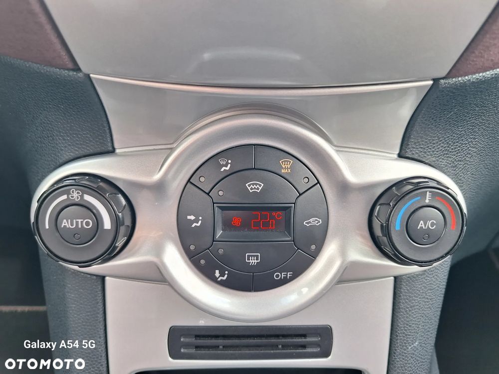 Ford Fiesta 1.25 Titanium - 30