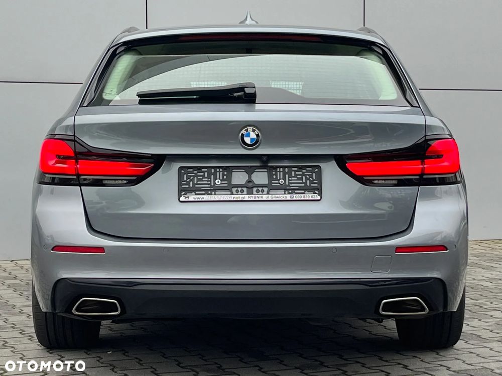 BMW Seria 5 520d xDrive Luxury Line - 11