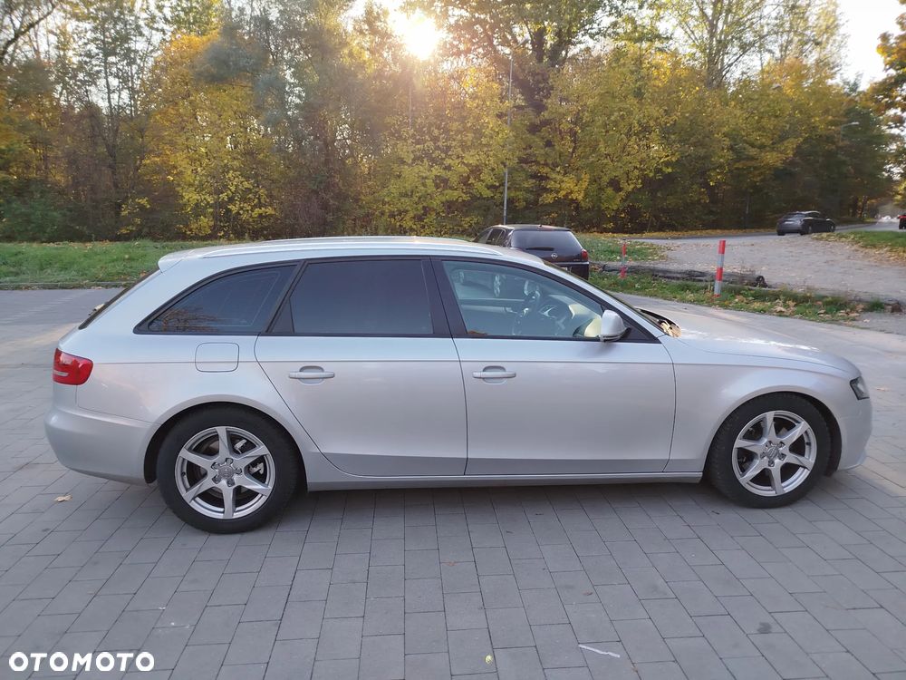 Audi A4 - 4