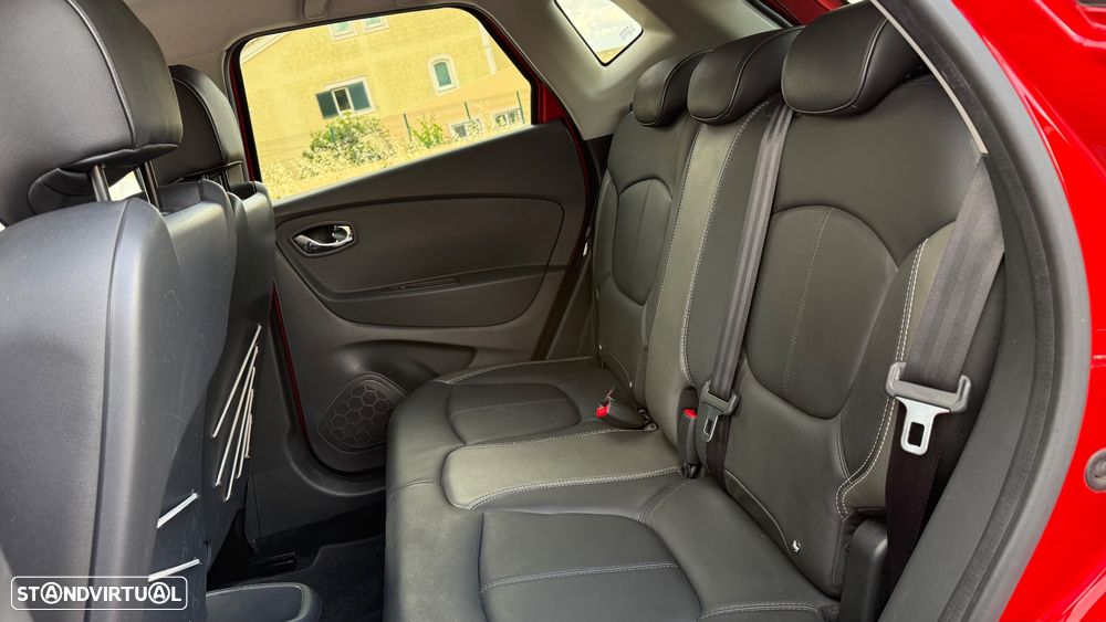 Renault Captur TCe 120 EDC Helly Hansen - 21