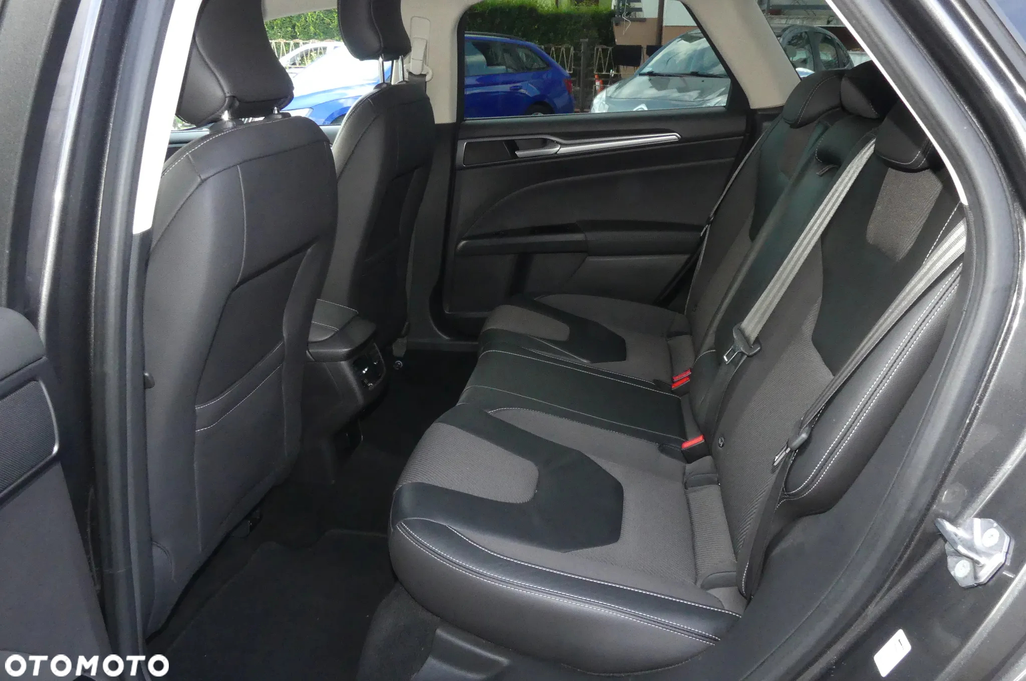 Ford Mondeo 2.0 TDCi ST-Line PowerShift - 8