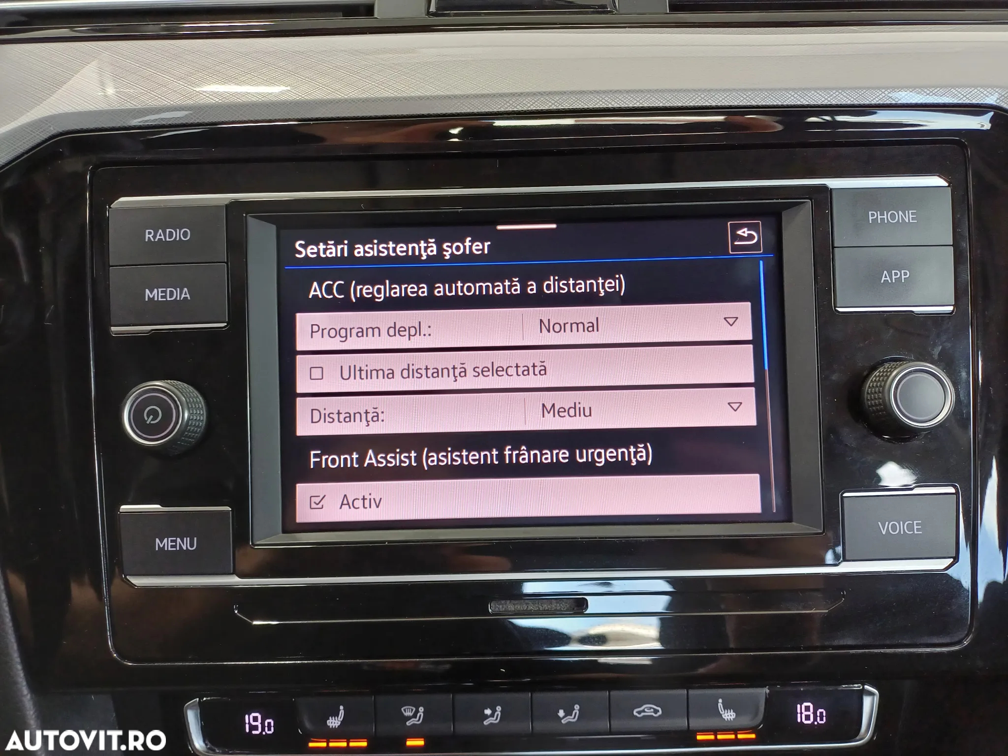 Volkswagen Passat 2.0 TDI DSG Comfortline - 19
