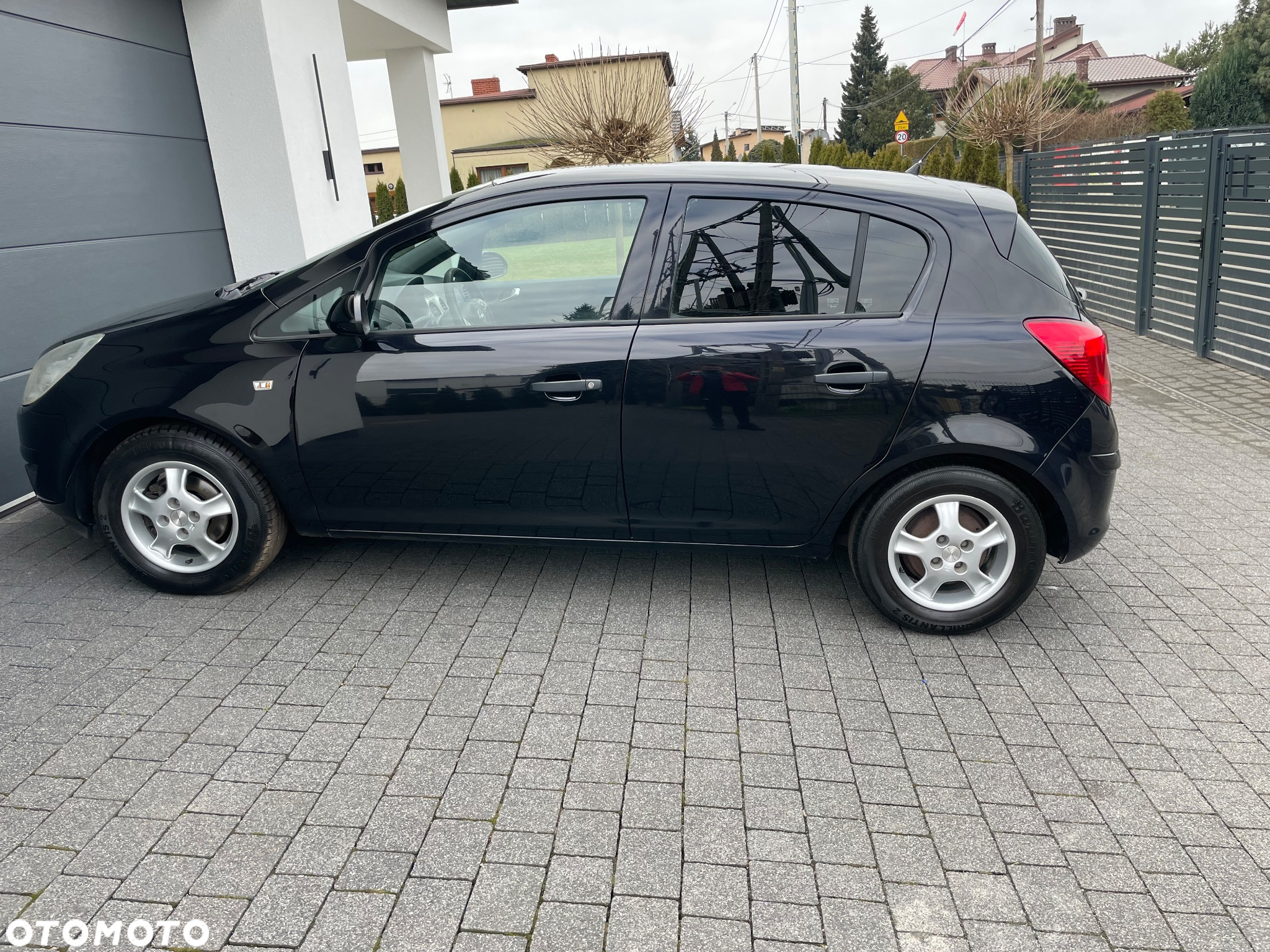 Opel Corsa 1.2 16V Sport - 24