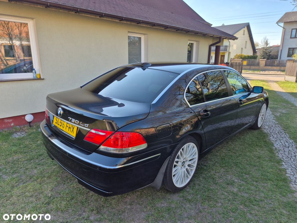 BMW Seria 7 - 32