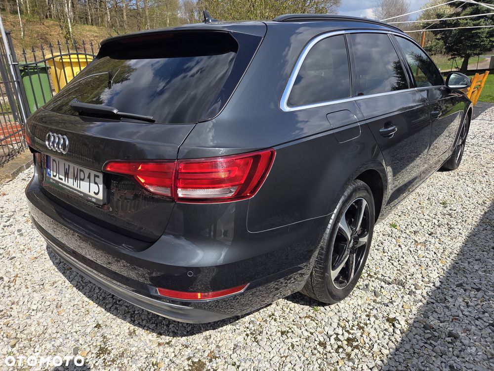Audi A4 Avant 2.0 TDI DPF clean diesel Attraction - 12