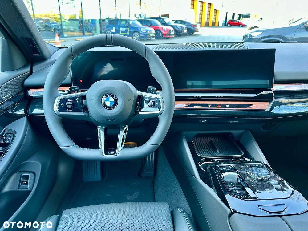 BMW Seria 5 520d xDrive mHEV - 4