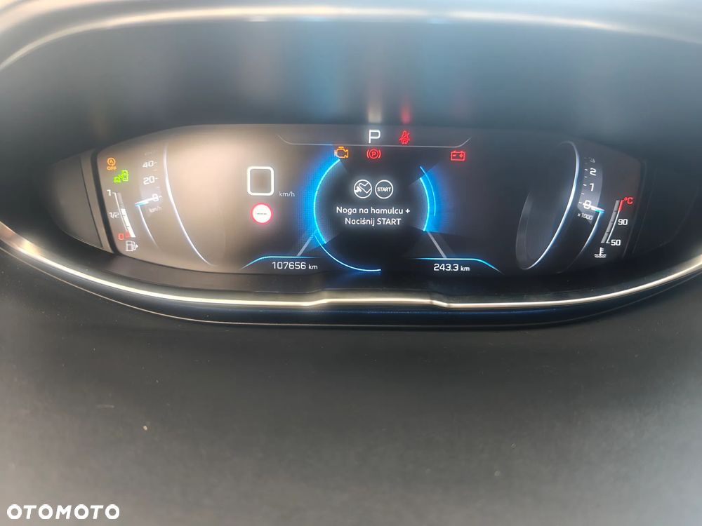 Peugeot 5008 1.6 PureTech Allure S&S EAT8 - 11