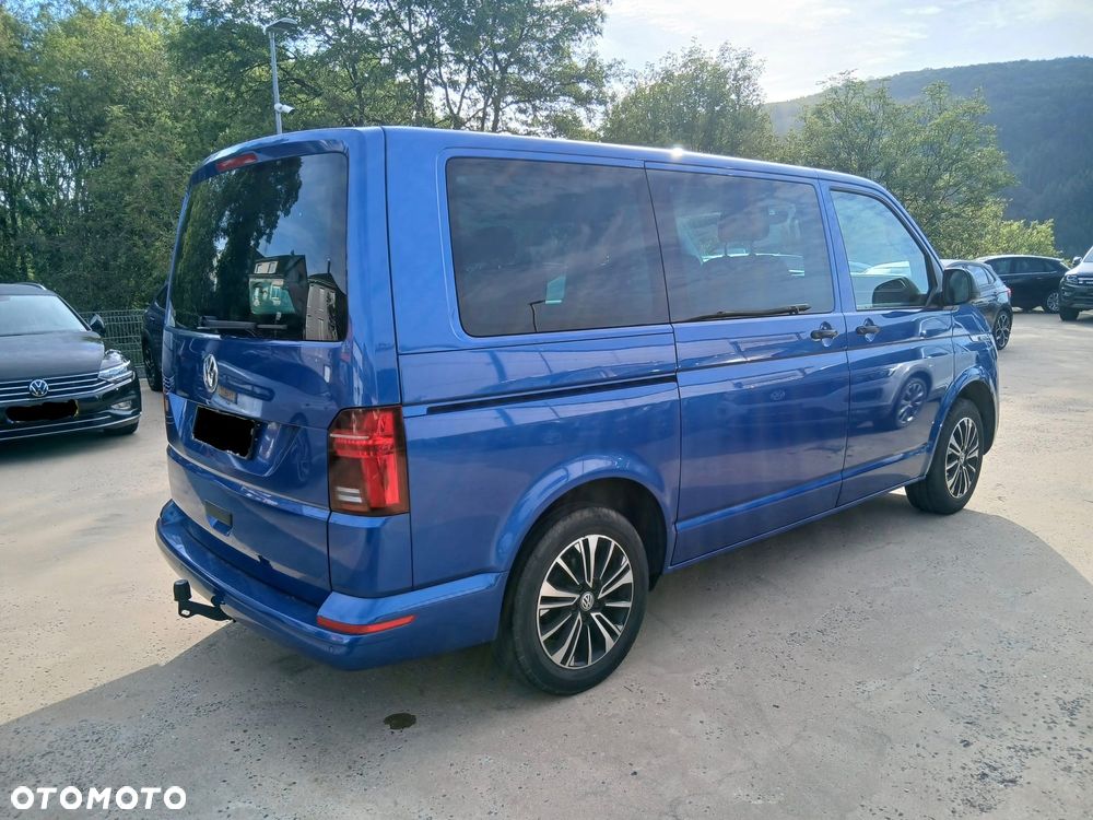 Volkswagen Multivan - 8