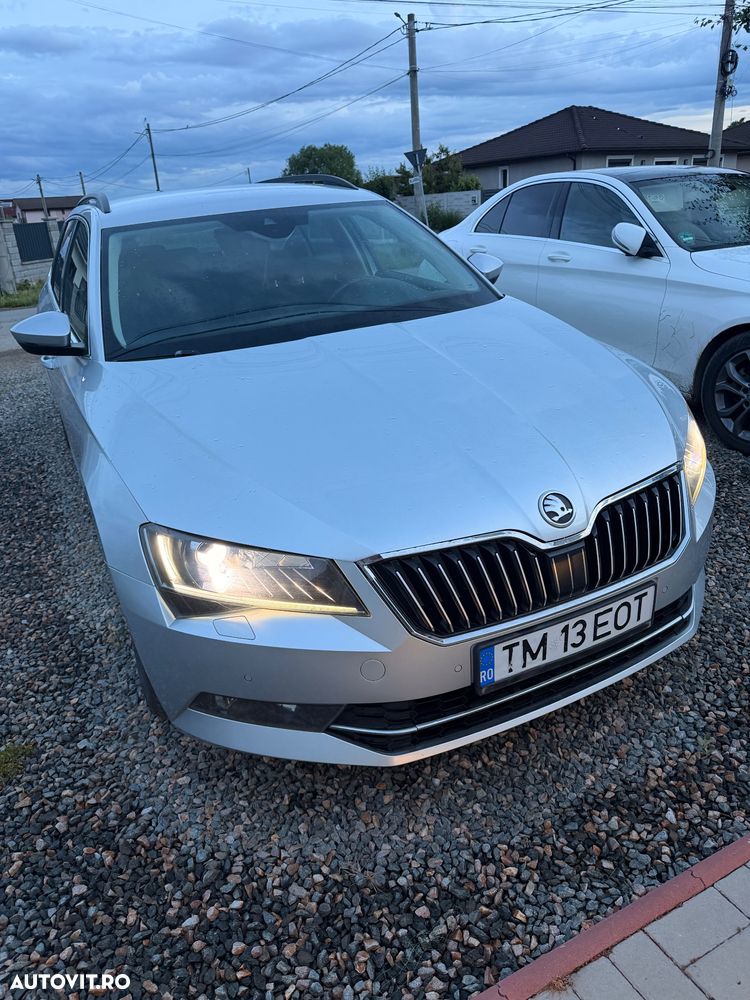 Skoda Superb 2.0 TDI DSG Ambition - 11