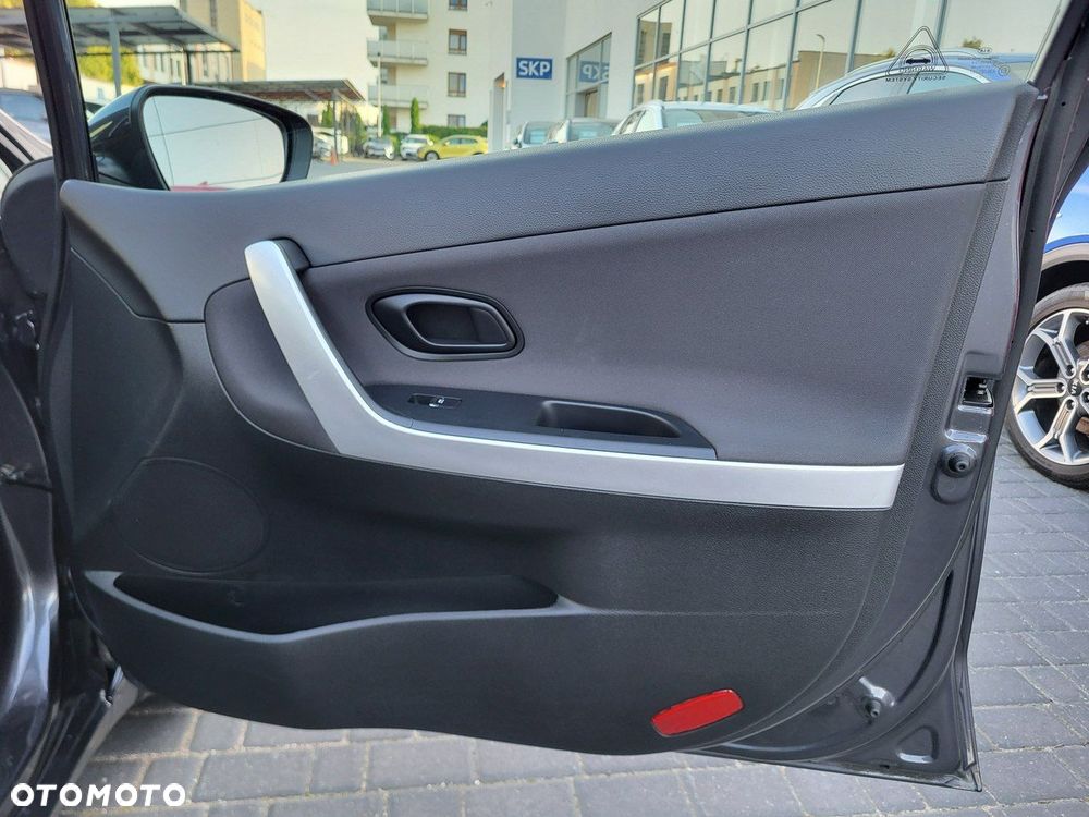 Kia Ceed - 22