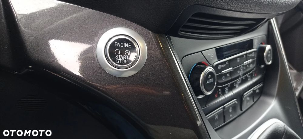 Ford C-MAX 1.5 TDCi Start-Stop-System Titanium - 23