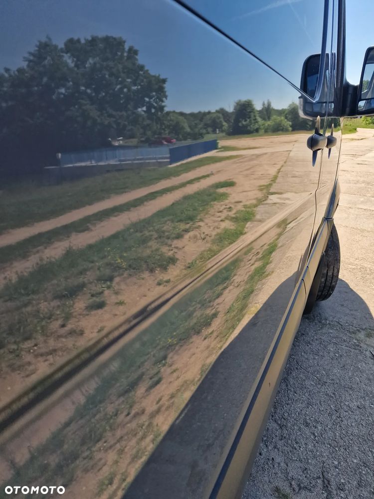 Mercedes-Benz Sprinter - 9