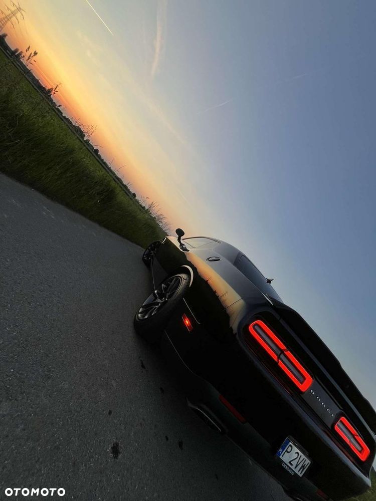 Dodge Challenger Automatik R/T Plus Scat Pack - 2