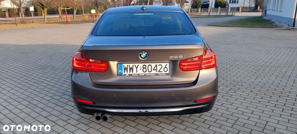 BMW Seria 3 328i - 13