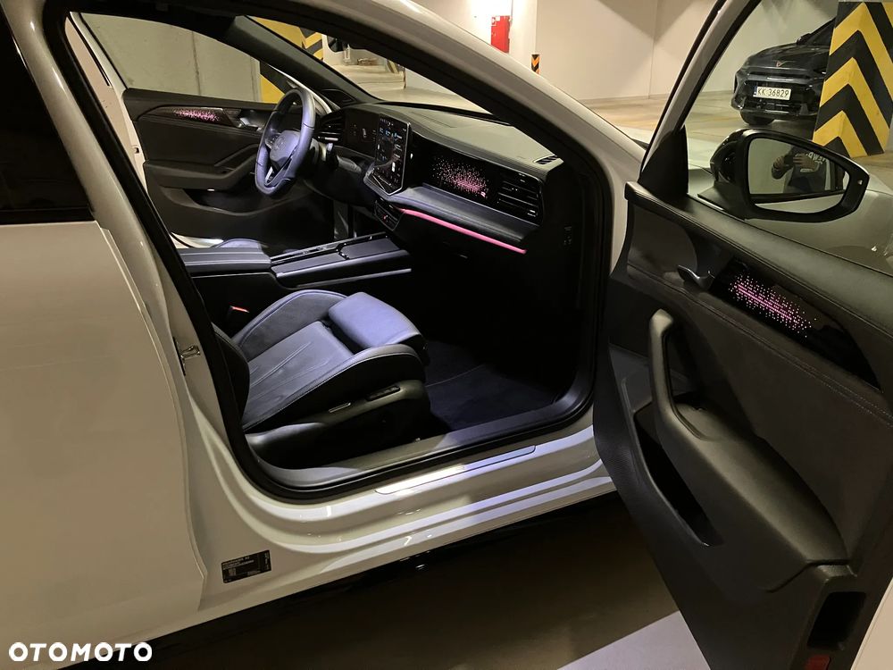 Volkswagen Passat - 17
