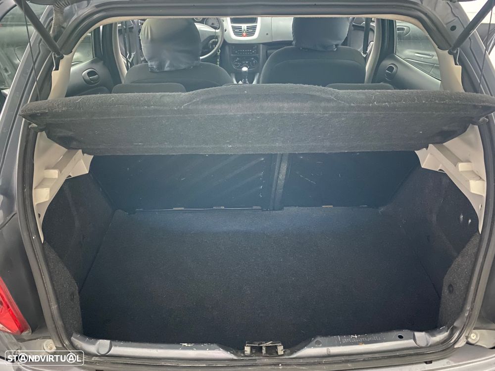 Peugeot 206+ 1.1 Urban - 8