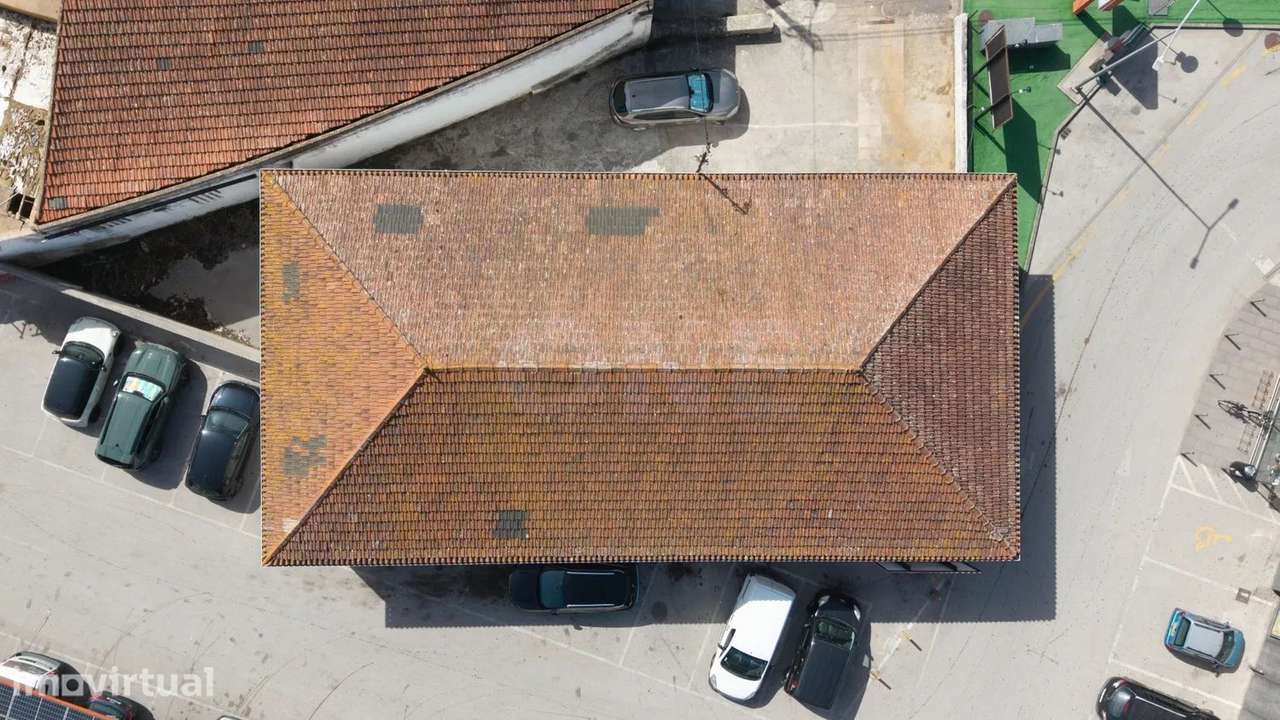 Imóvel comercial com 340 m² no centro de Torres Vedras - Grande imagem: 4/23