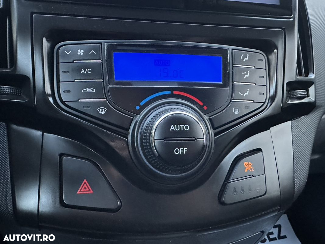Hyundai i30 1.4 blue Comfort - 21