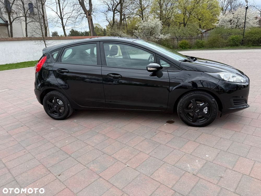 Ford Fiesta 1.6 TDCi Titanium - 24