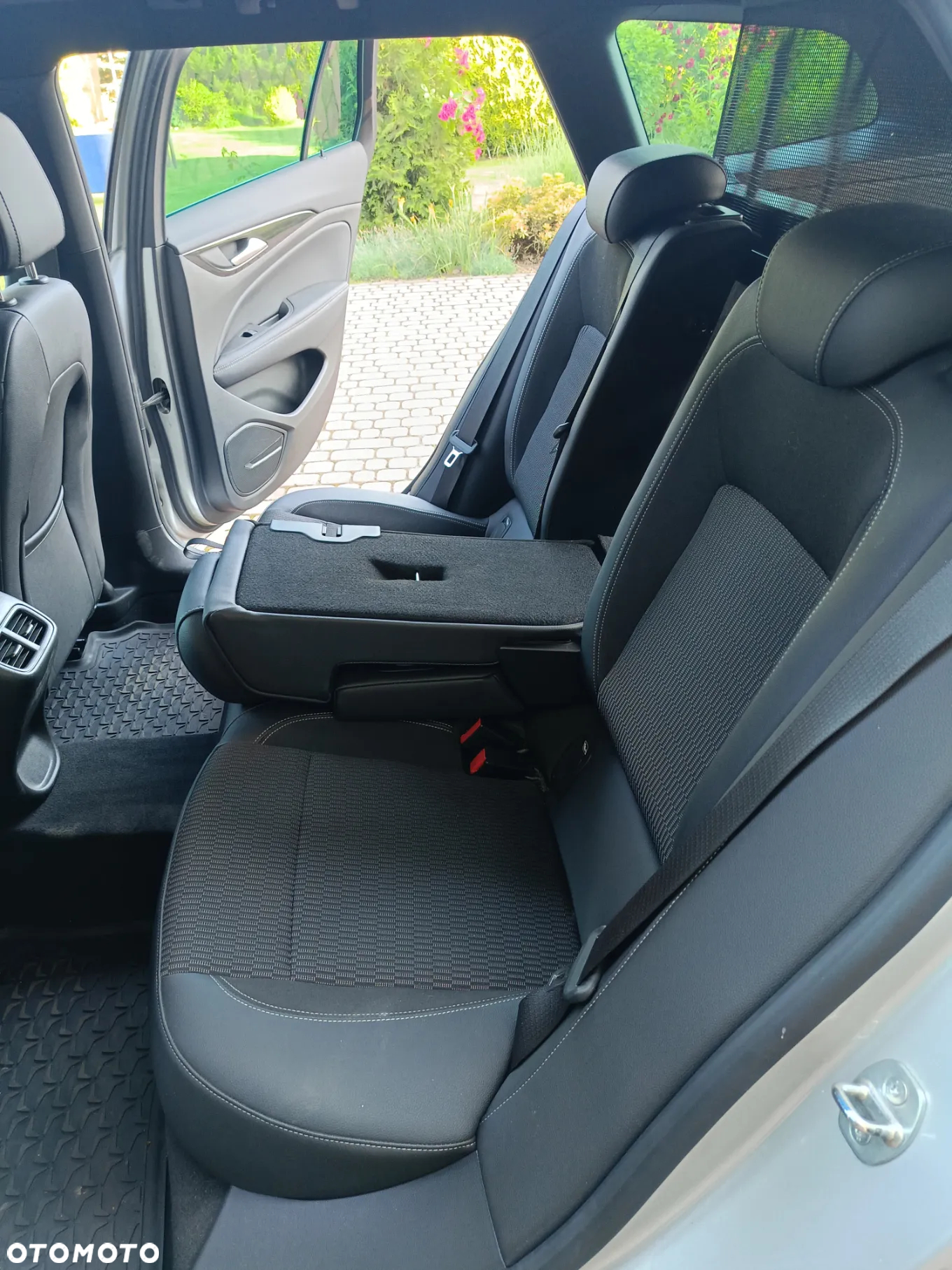 Opel Insignia - 19