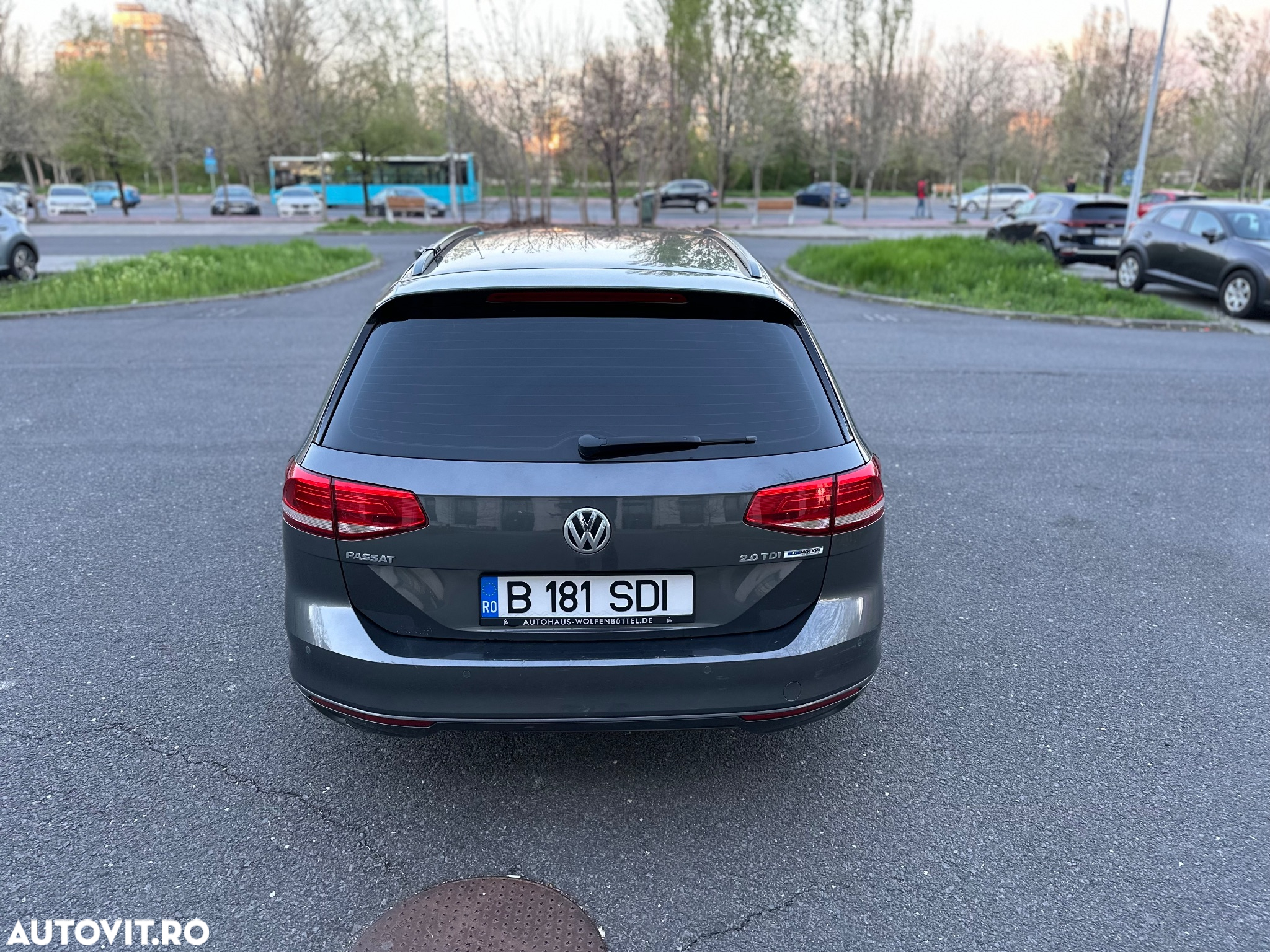 Volkswagen Passat 2.0 TDI (BlueMotion Technology) DSG Comfortline - 3