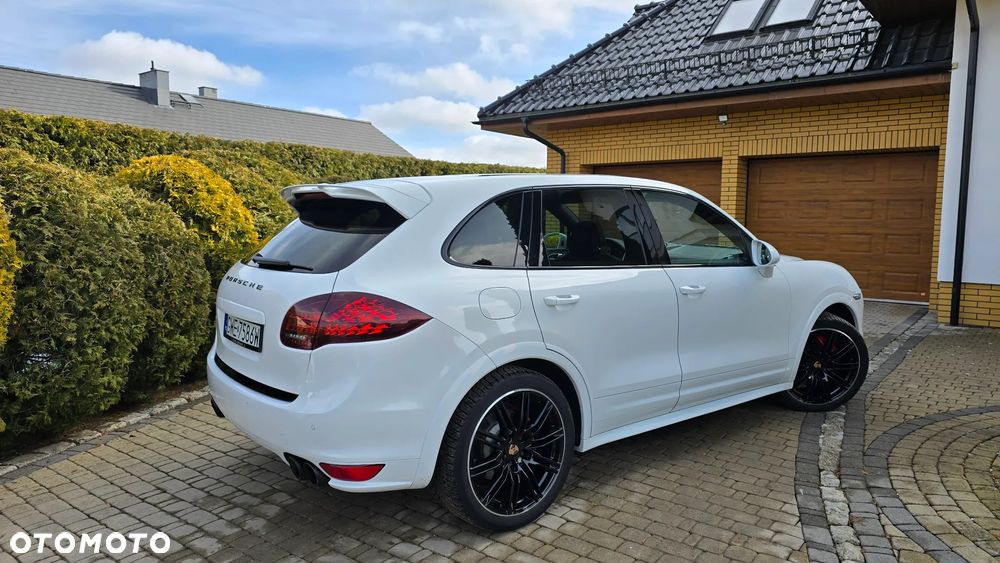 Porsche Cayenne - 17