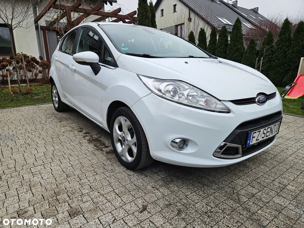 Ford Fiesta 1.4 Champions Edition - 4