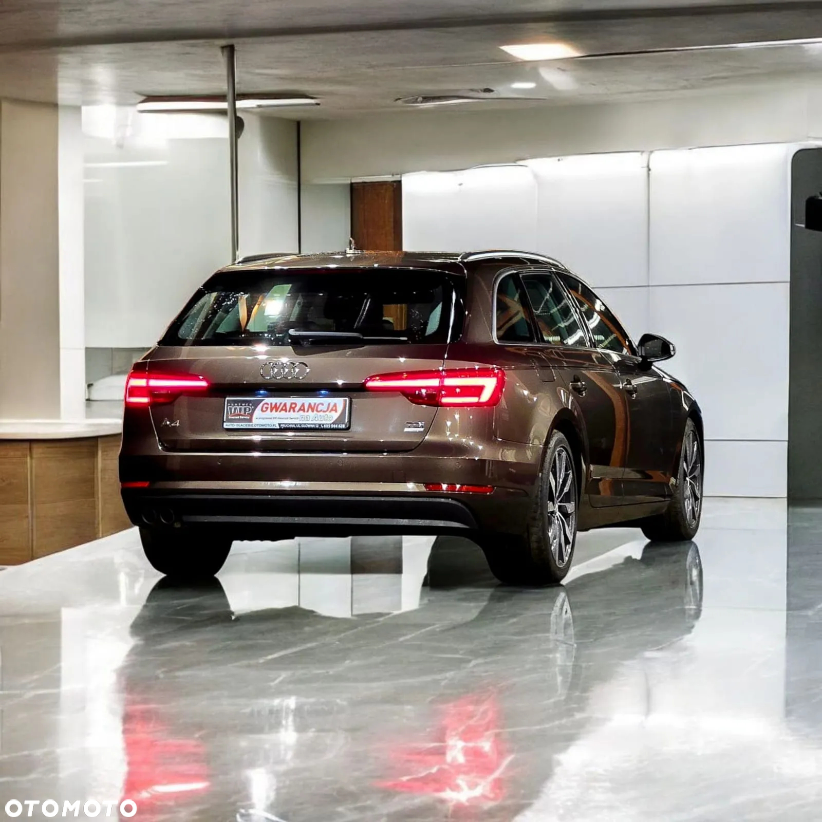 Audi A4 Avant 2.0 TDI ultra S tronic design - 11