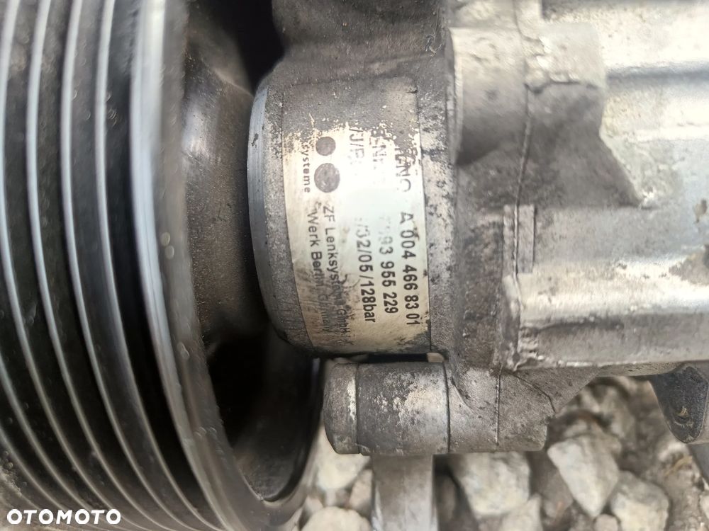 MERCEDES W164 X164 W251 3.0 V6 CDI POMPA WSPOMAGANIA A0044668301 - 3