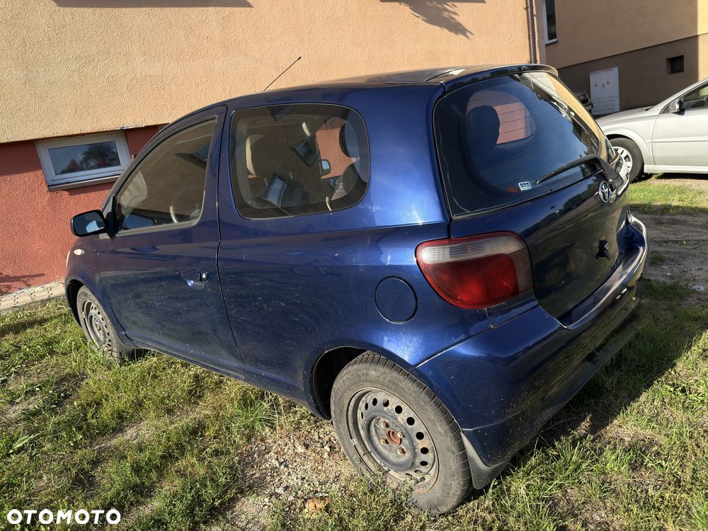 Toyota Yaris - 4