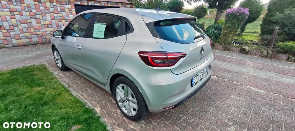 Renault Clio - 8