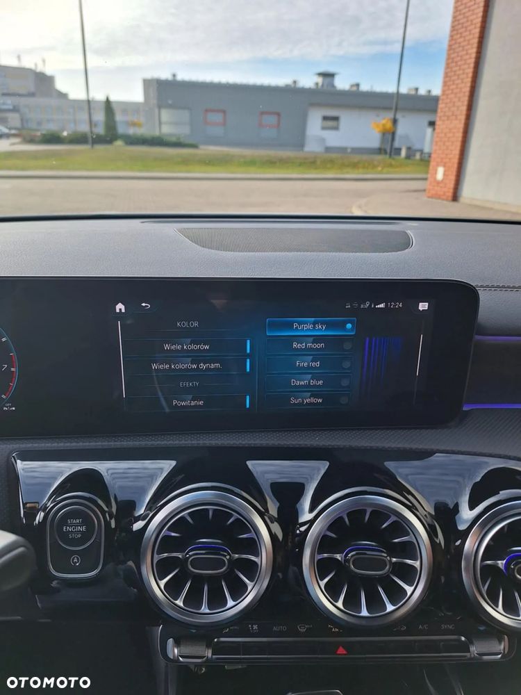 Mercedes-Benz CLA - 26