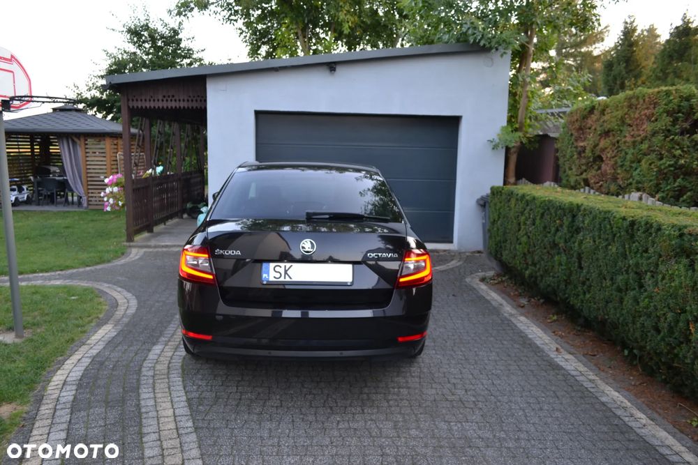 Skoda Octavia 2.0 TDI Style DSG - 5
