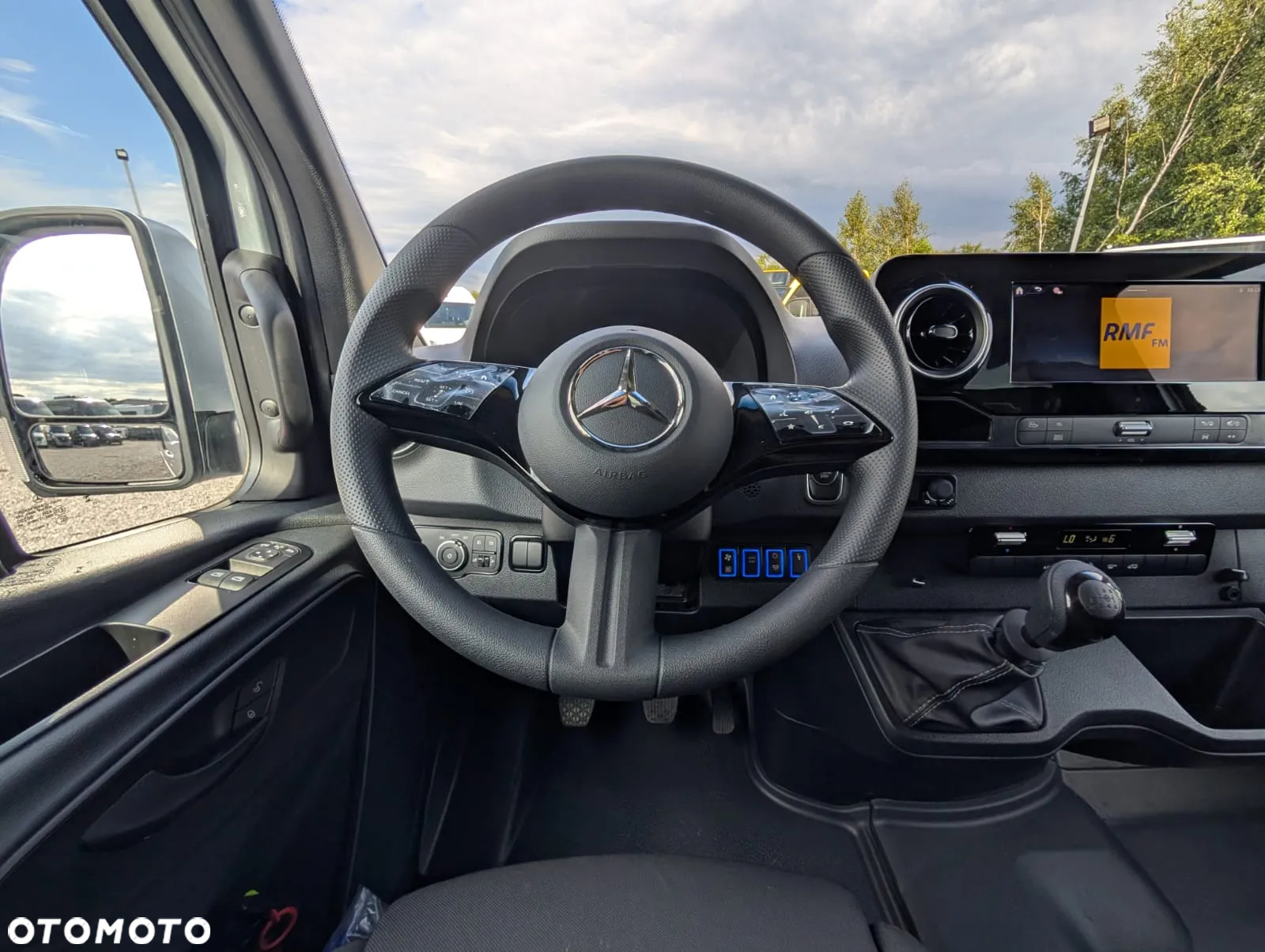 Mercedes-Benz Sprinter 519 - 17