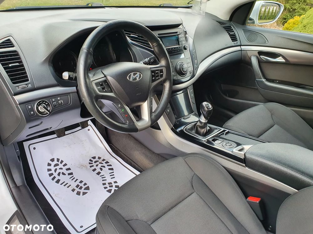 Hyundai i40 2.0 GDI Comfort + - 13